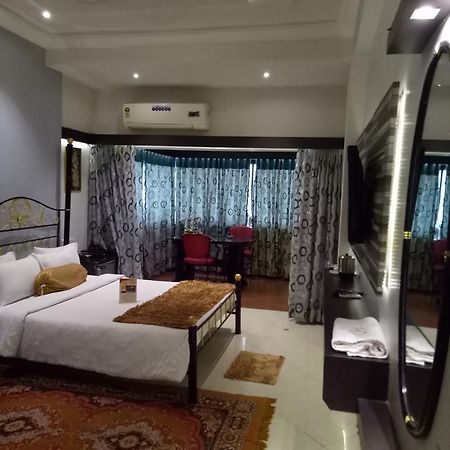 Prithvi Hotels Ахмедабад Екстер'єр фото